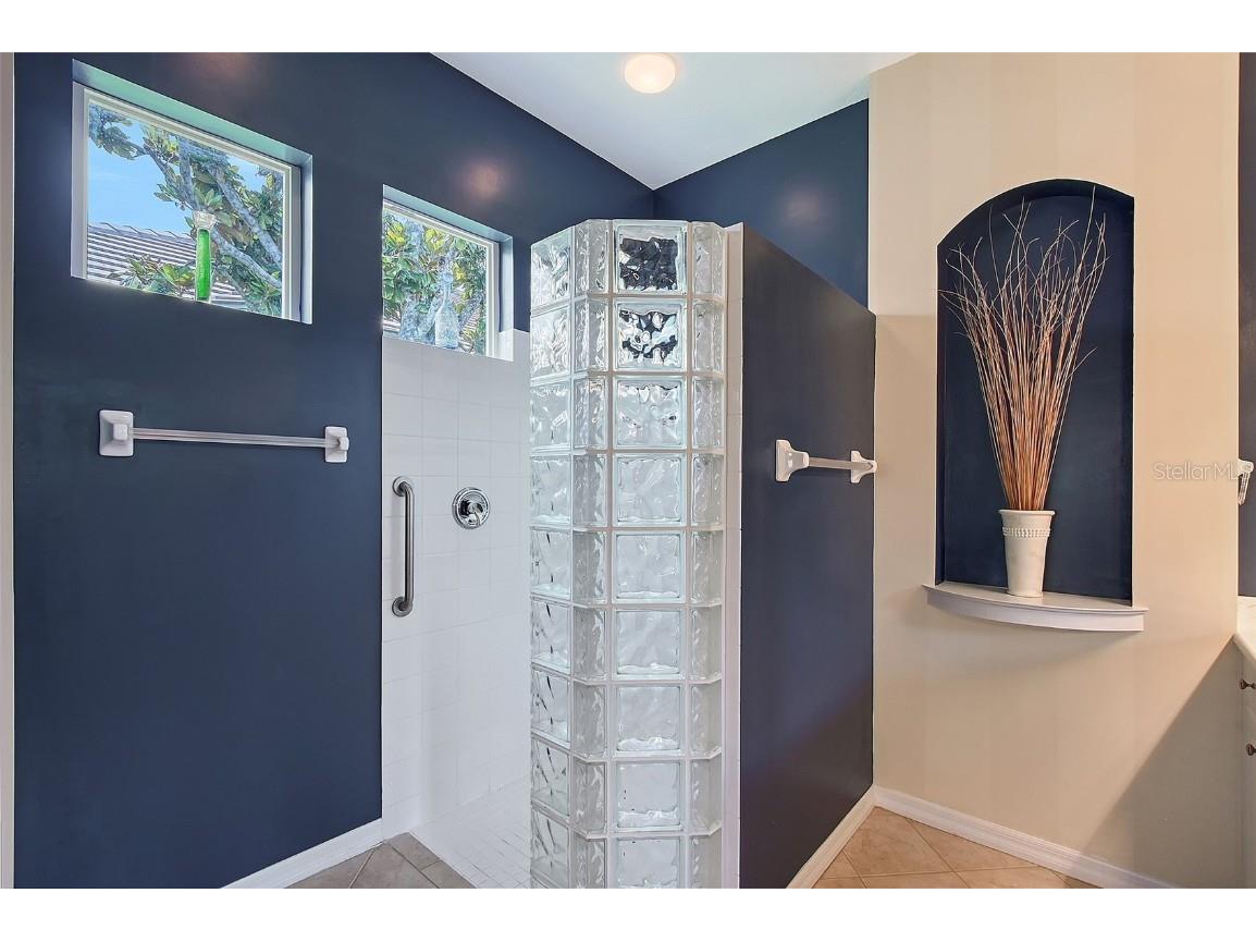 7528 Ascot Court University Park FL 34201 A4673578 image17