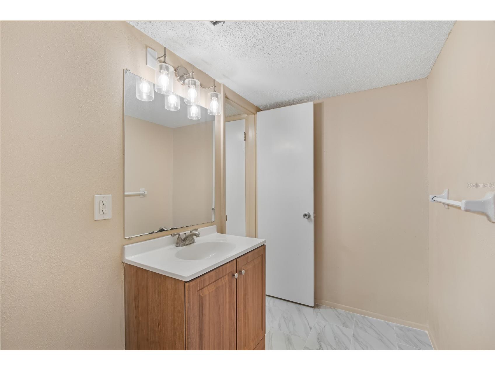 7529 Pitch Pine Circle #D Tampa FL 33617 TB8449982 image8