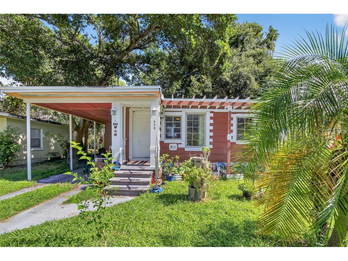 753 29th Avenue S Saint Petersburg FL 33705 TB8415583 image1