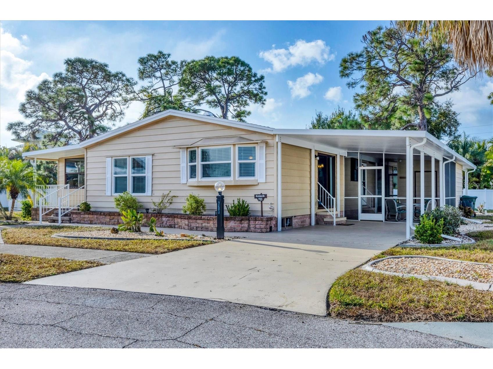 753 Butterfield Circle Englewood FL 34223 D6145470 image1