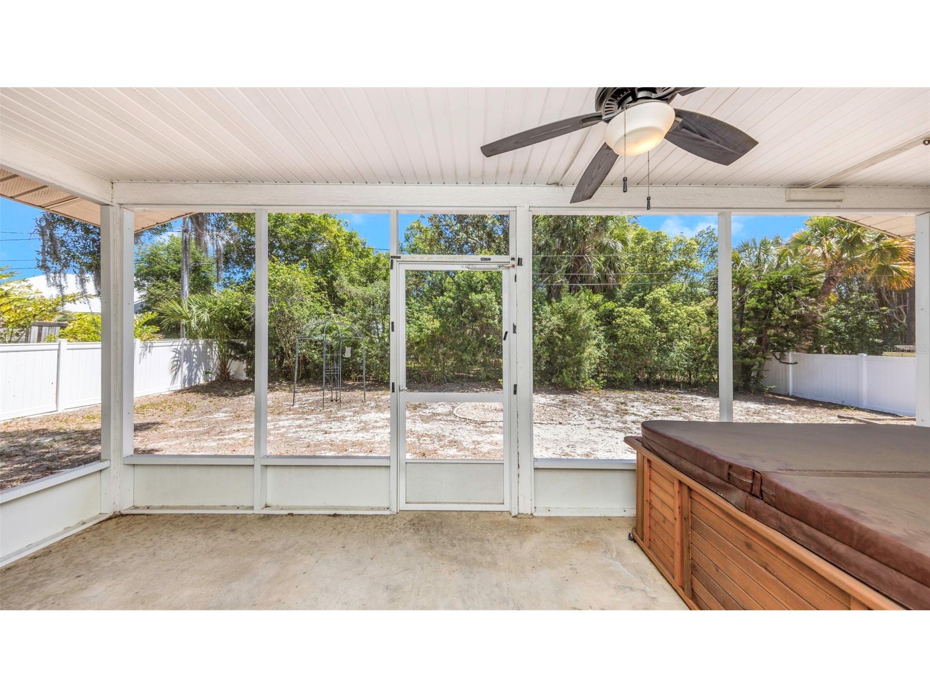 753 Seminole Boulevard Tarpon Springs FL 34689 TB8502096 image39