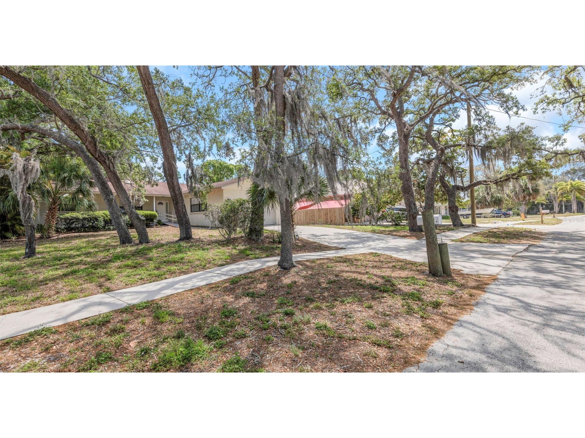 753 Seminole Boulevard Tarpon Springs FL 34689 TB8502096 image4