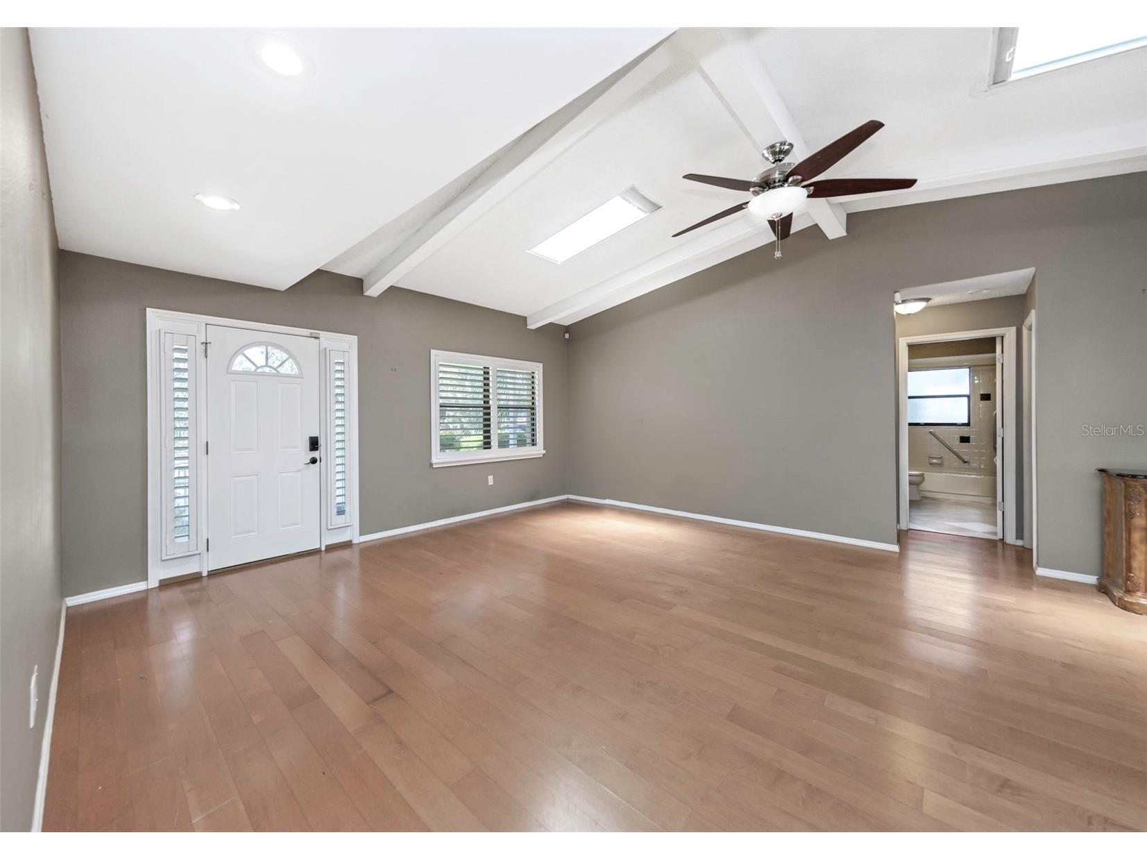 753 Seminole Boulevard Tarpon Springs FL 34689 TB8502096 image7