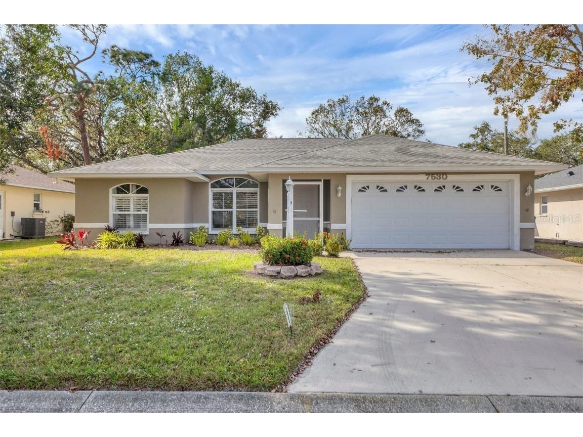 7530 42nd Court E Sarasota FL 34243 A4633297 image1