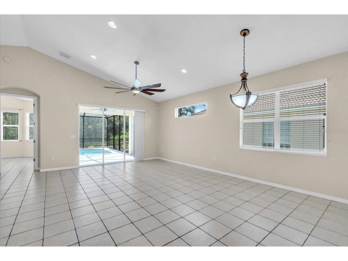 7530 Birds Eye Terrace Bradenton FL 34203 N6141226 image15