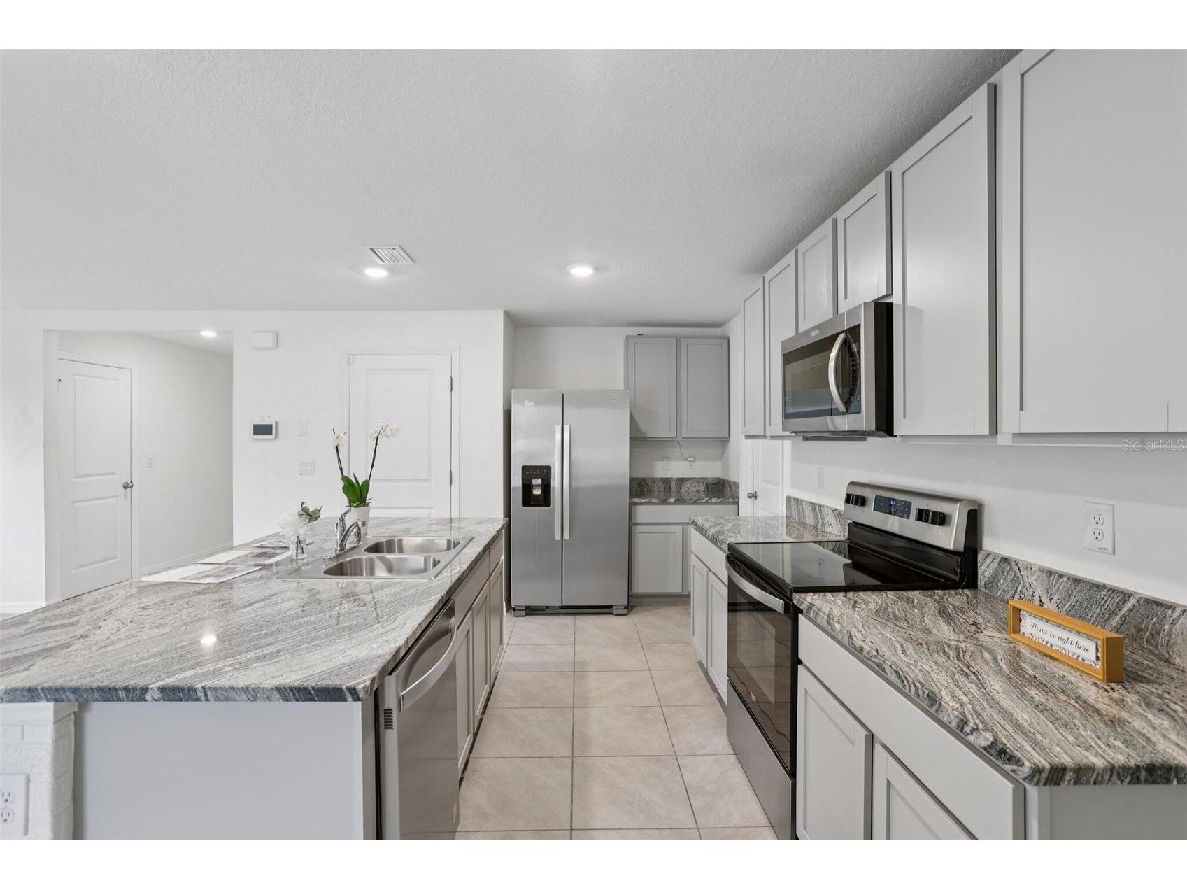 7530 Broad Pointe Drive Zephyrhills FL 33540 O6400515 image4