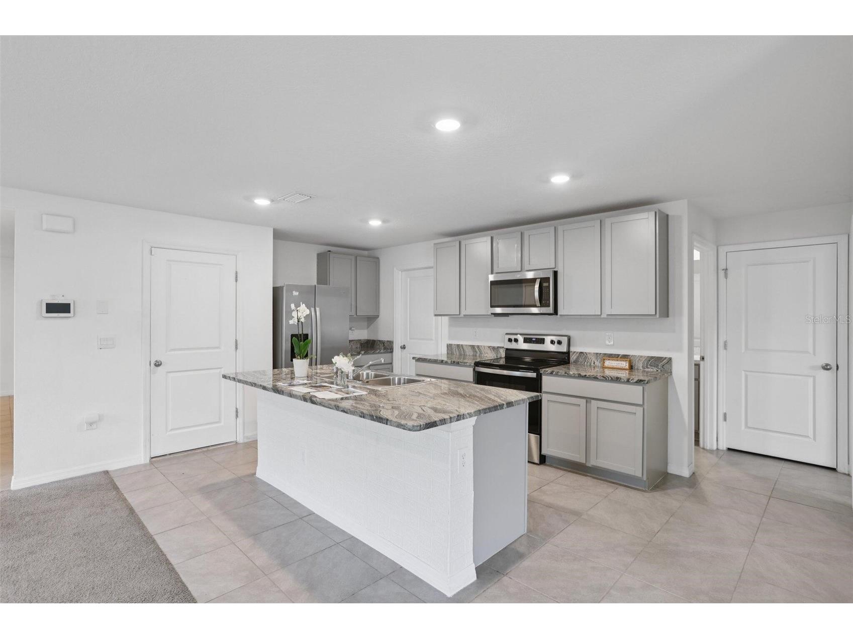 7530 Broad Pointe Drive Zephyrhills FL 33540 O6400515 image7