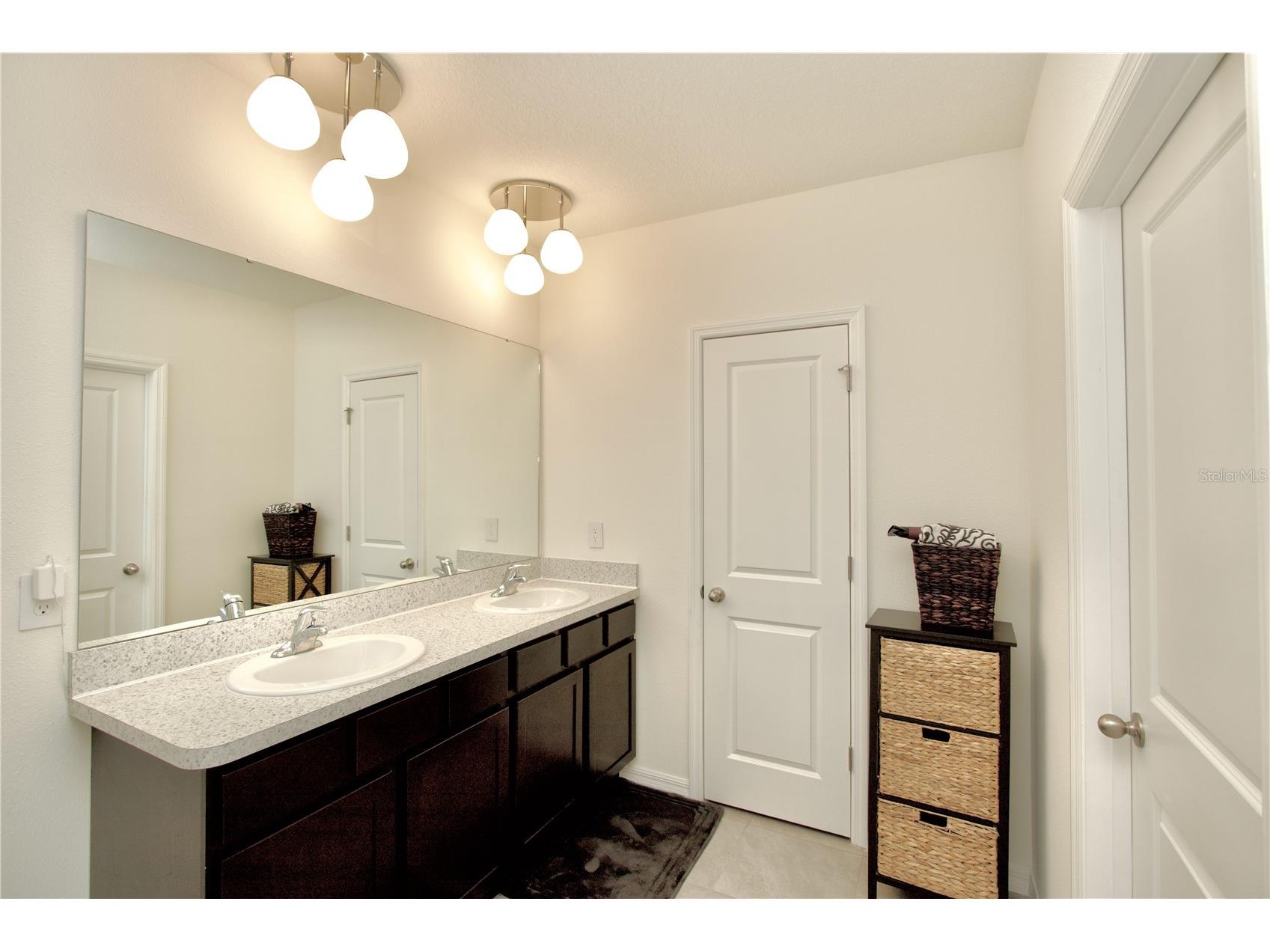 7530 Cypress Walk Drive New Port Richey FL 34655 W7885570 image24