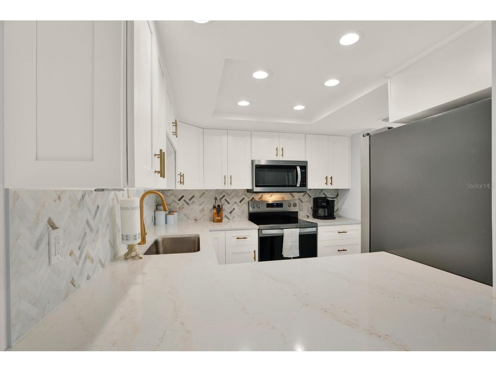 7530 Sunshine Skyway Lane S #P7 Saint Petersburg FL 33711 TB8518137 image7