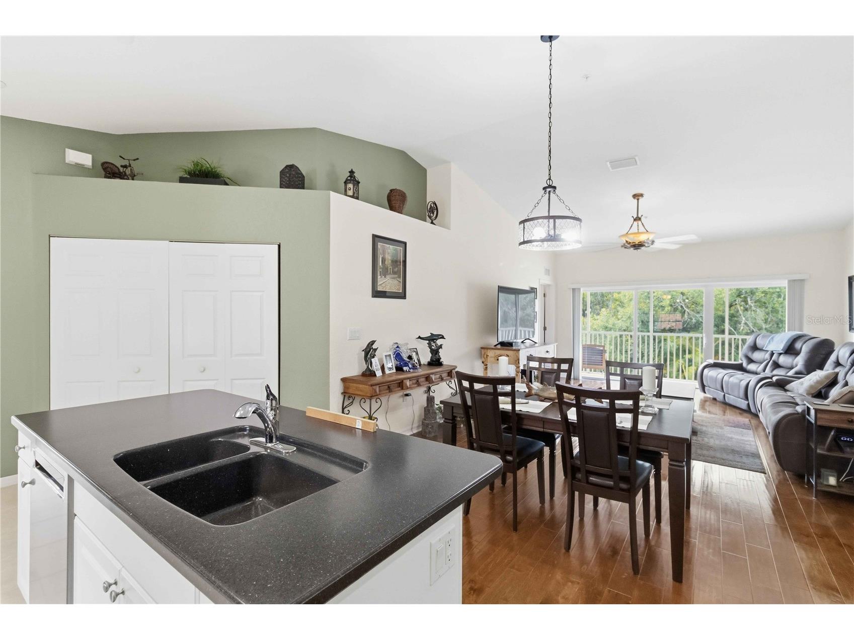 7532 Marsh Orchid Circle #201 Bradenton FL 34203 A4688783 image10