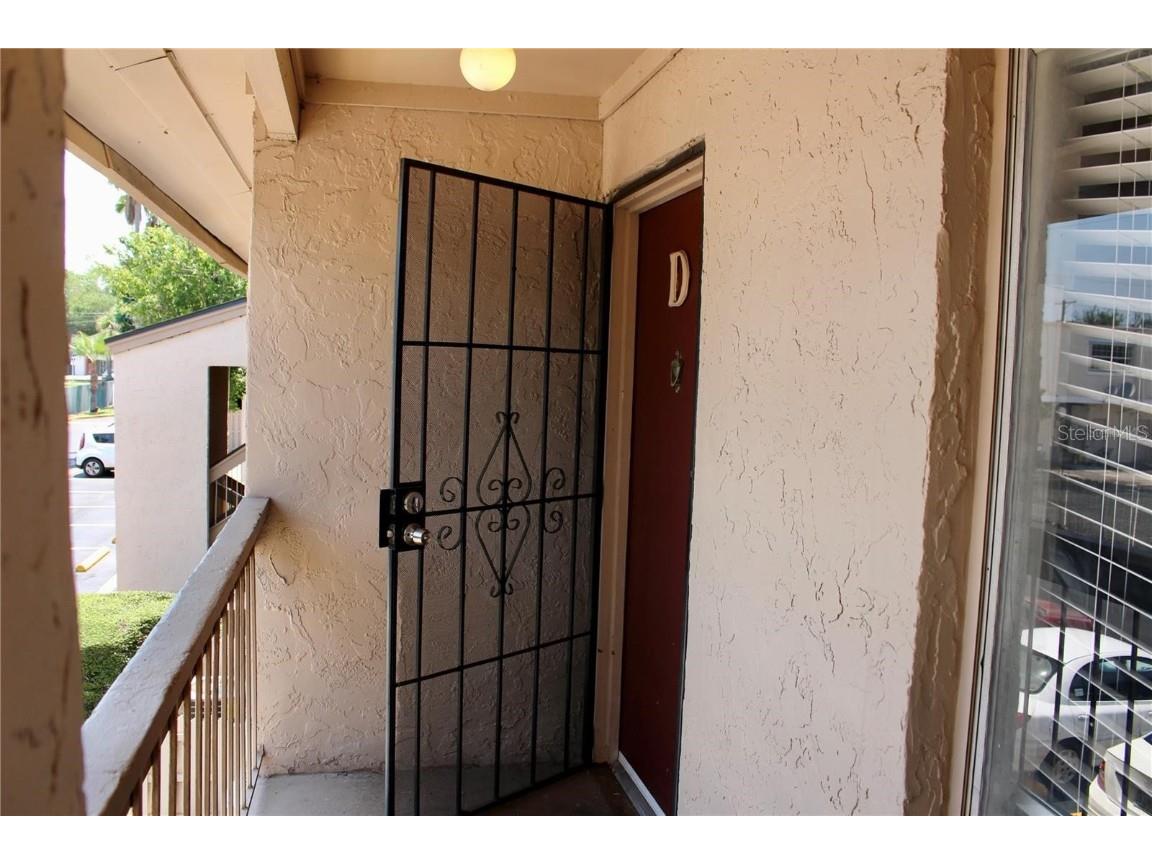 7533 Pitch Pine Circle #18 Tampa FL 33617 TB8340699 image1