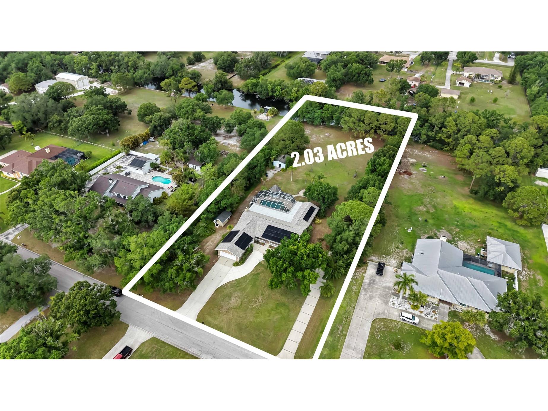 7535 Castle Drive Sarasota FL 34240 A4689424 image2