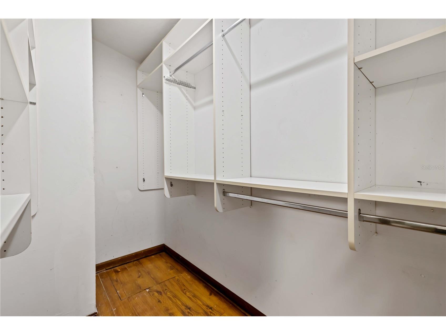 7535 Castle Drive Sarasota FL 34240 A4689424 image24