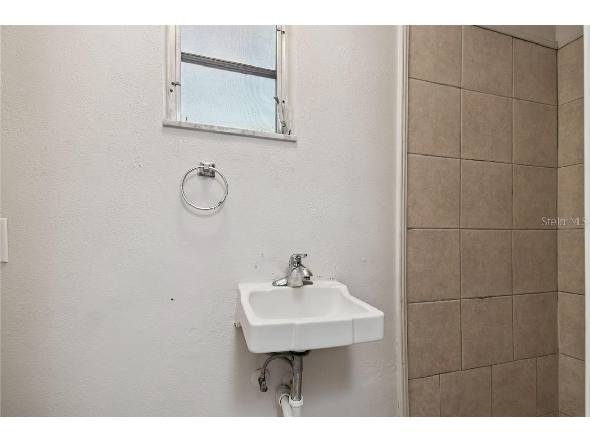 7535 Christina Lane Port Richey FL 34668 W7875596 image16