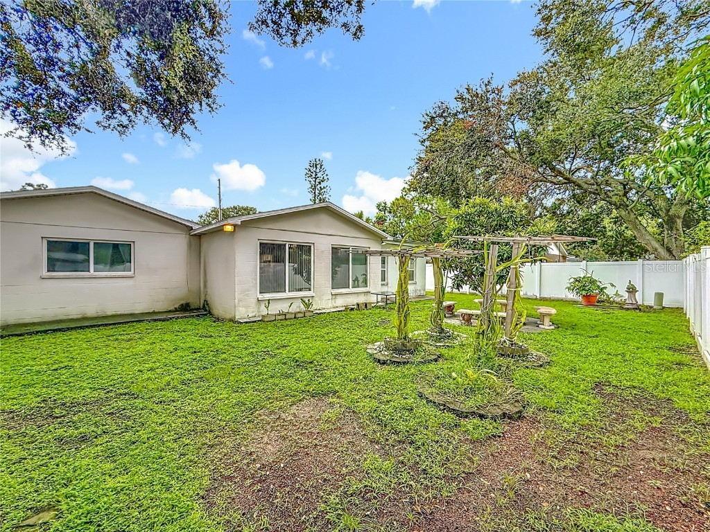 7536 18th Way N Saint Petersburg FL 33702 TB8417970 image16