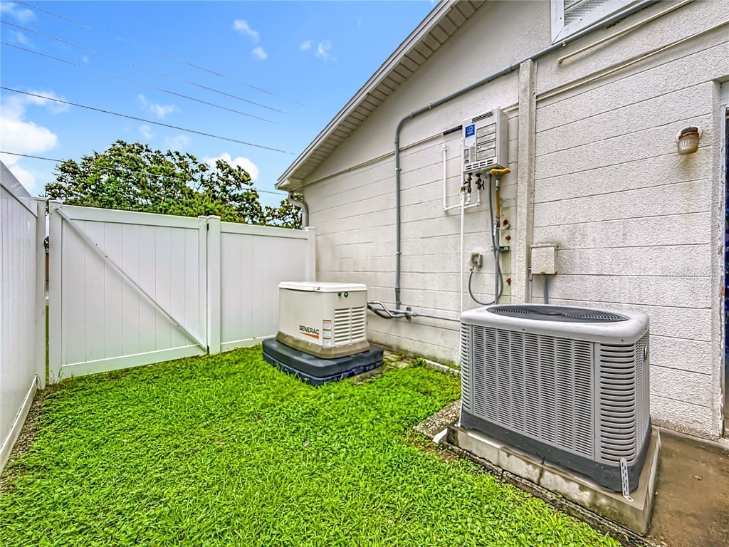 7536 18th Way N Saint Petersburg FL 33702 TB8417970 image17