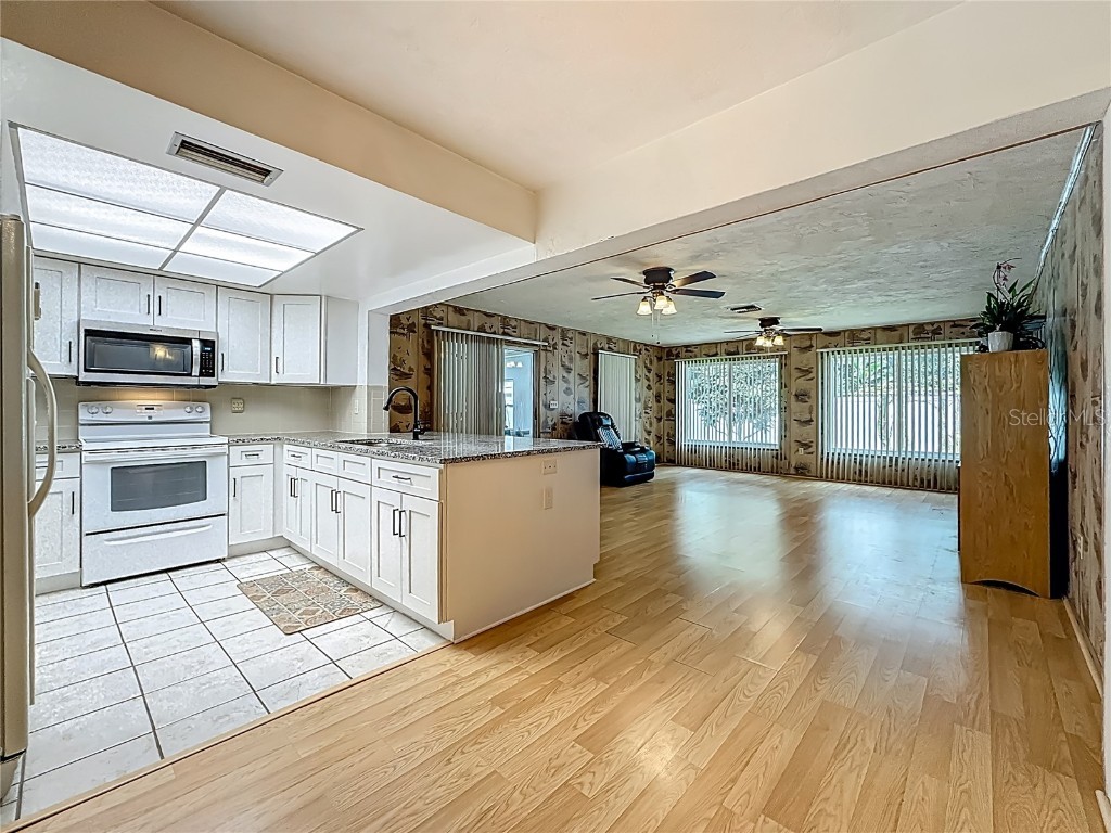 7536 18th Way N Saint Petersburg FL 33702 TB8417970 image6