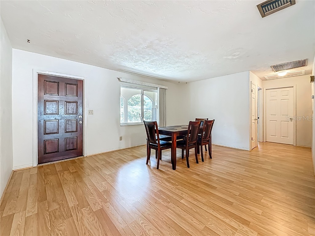 7536 18th Way N Saint Petersburg FL 33702 TB8417970 image8