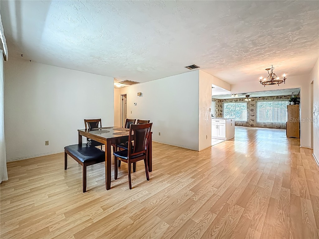 7536 18th Way N Saint Petersburg FL 33702 TB8417970 image9