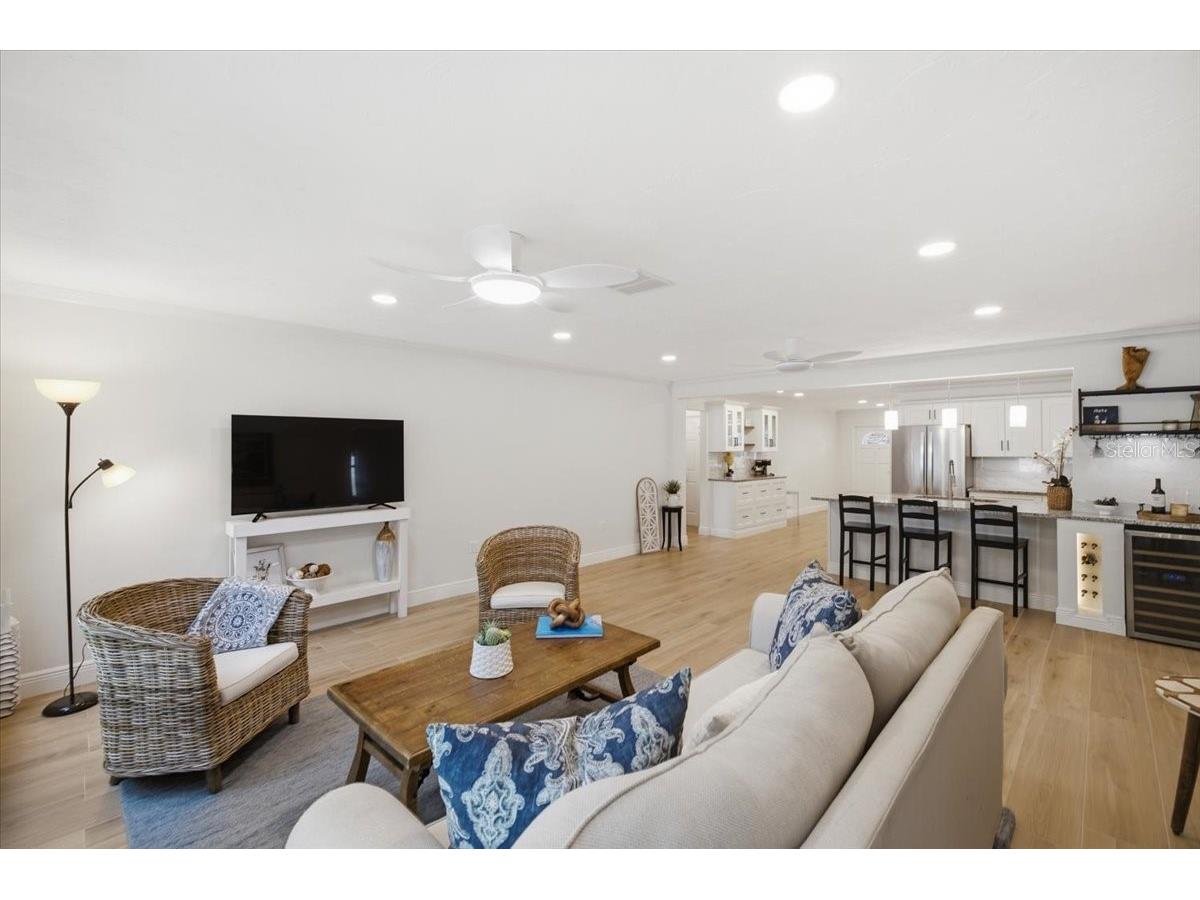 7536 18th Way N Saint Petersburg FL 33702 TB8521738 image17
