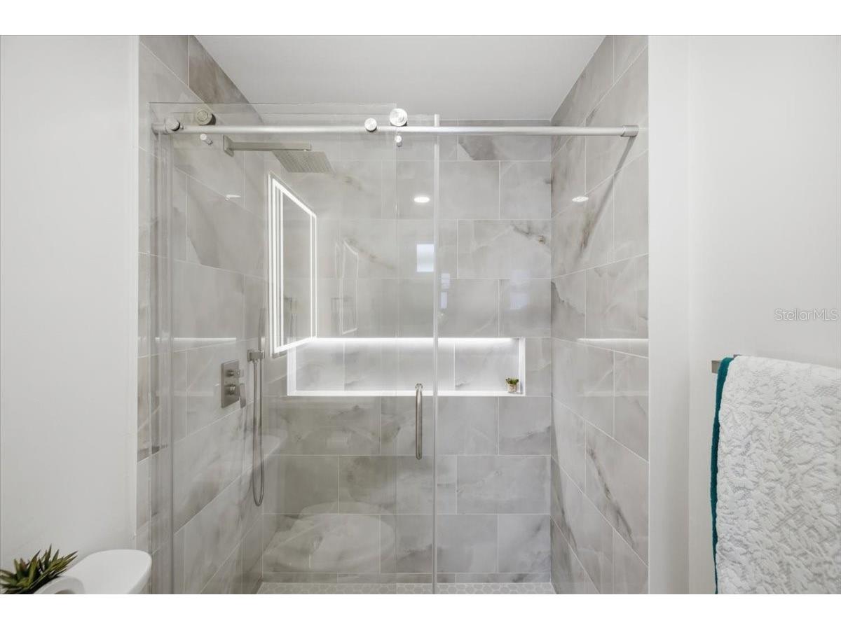 7536 18th Way N Saint Petersburg FL 33702 TB8521738 image32