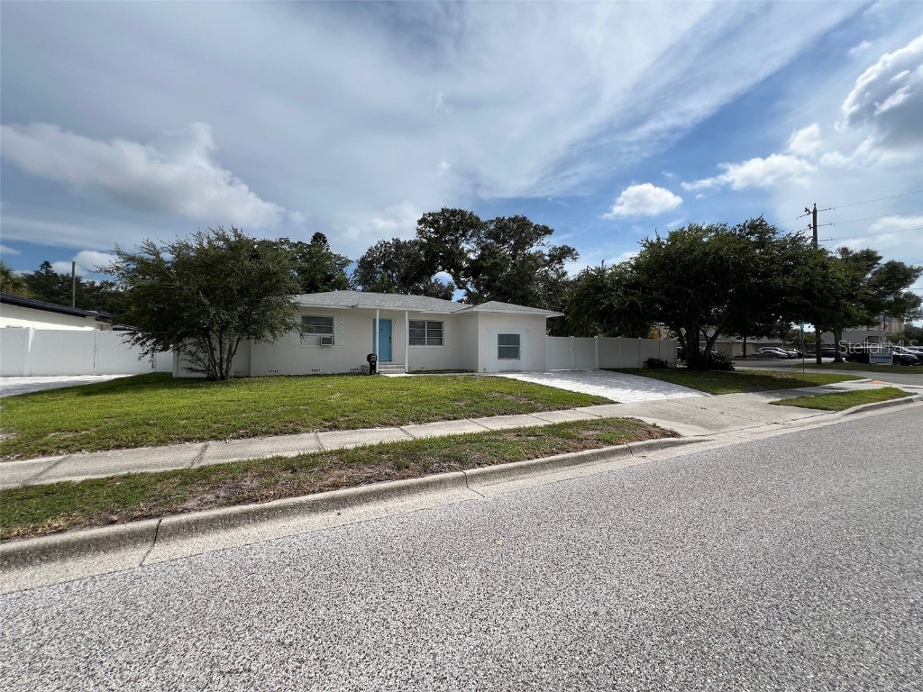 7536 38th Avenue N Saint Petersburg FL 33710 TB8394274 image1