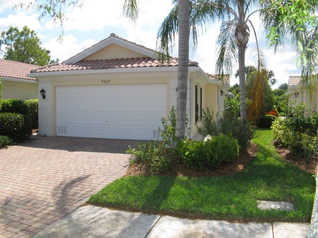 7537 Pesaro Drive Sarasota FL 34238 A4549130 image1