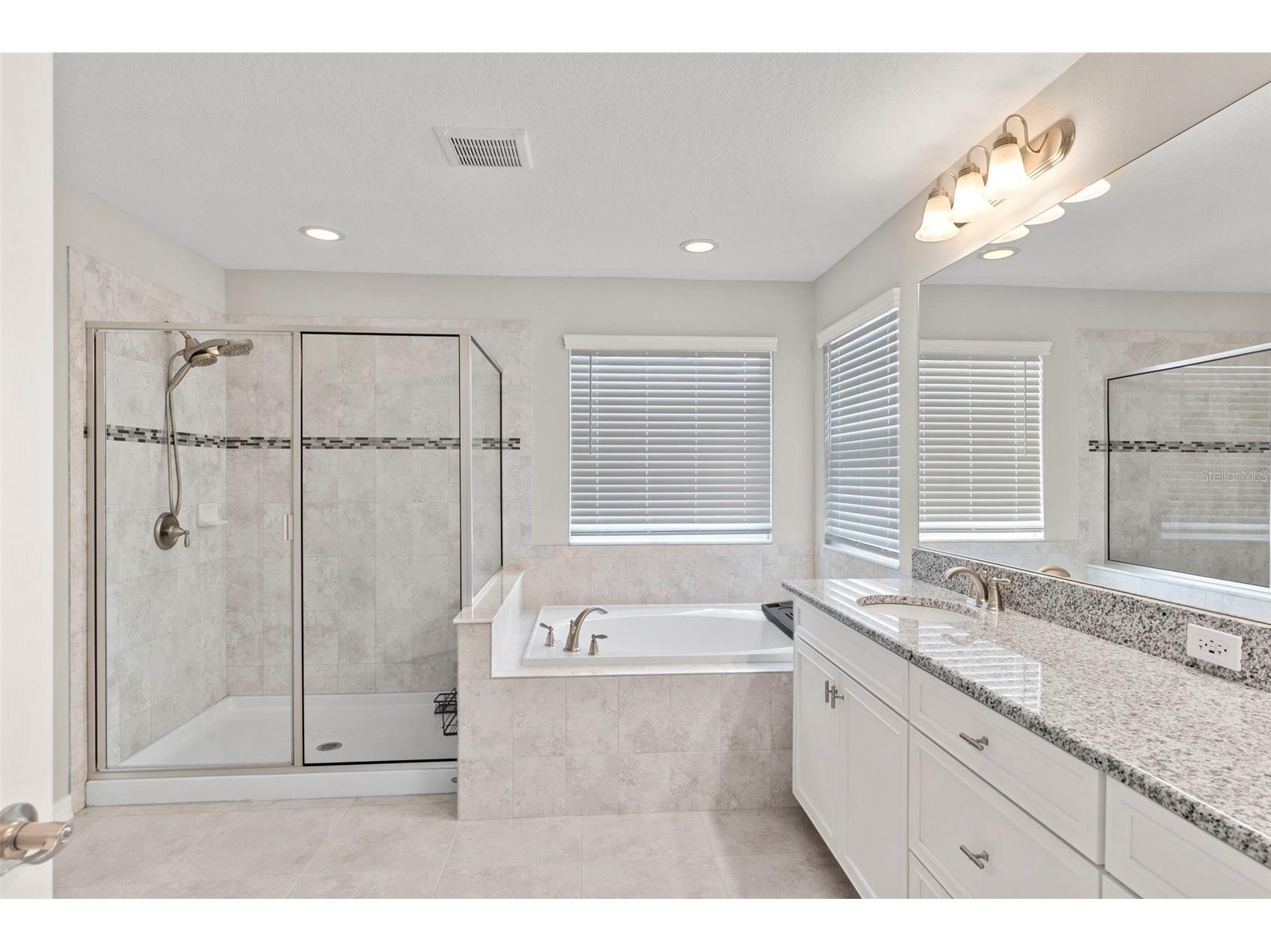 7537 Pool Compass Loop Wesley Chapel FL 33545 TB8481261 image34