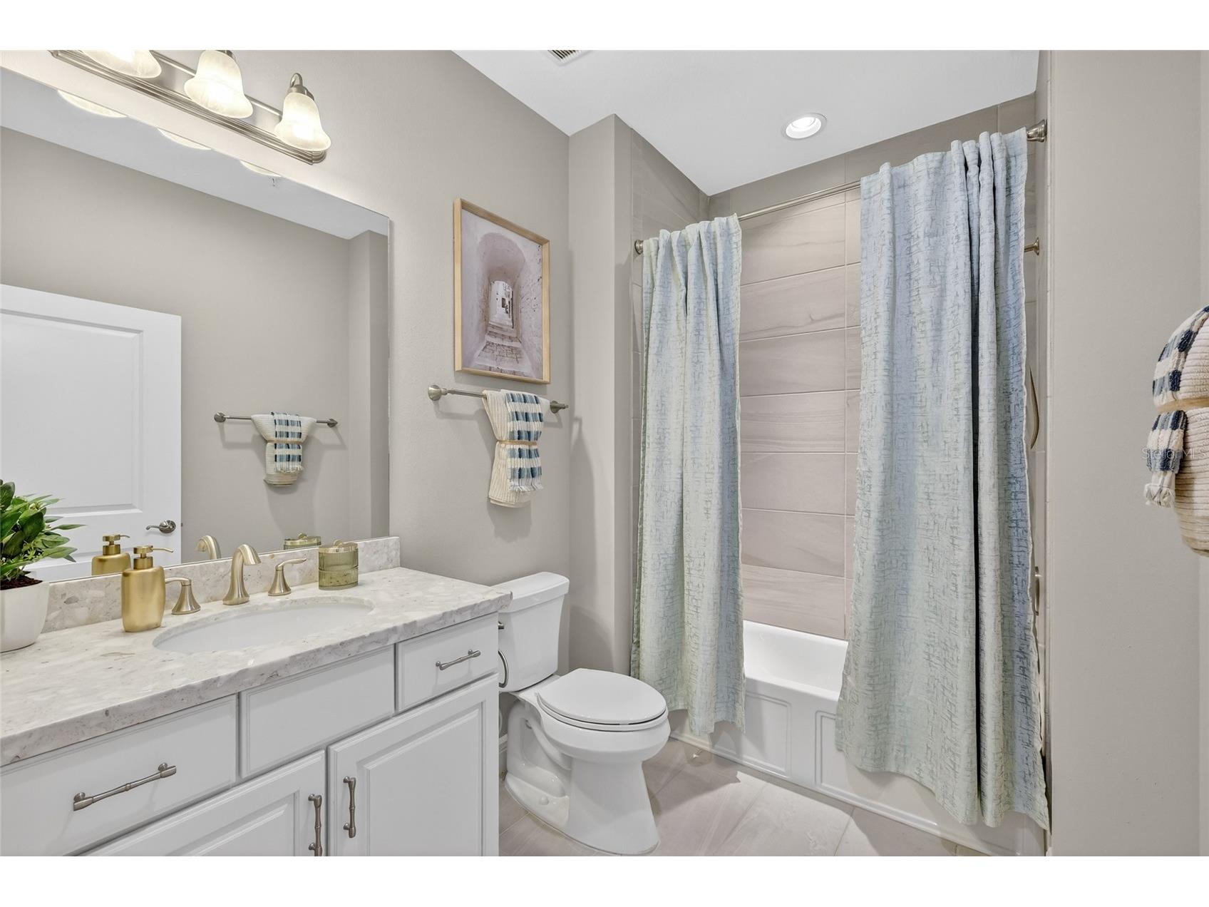 7538 Divot Loop #2D Lakewood Ranch FL 34202 A4676354 image24