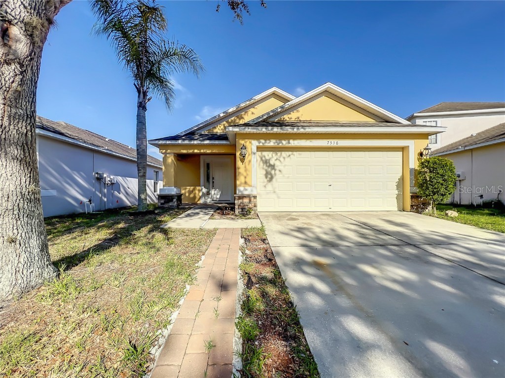 7538 Maroon Peak Drive Ruskin FL 33573 T3451787 image1