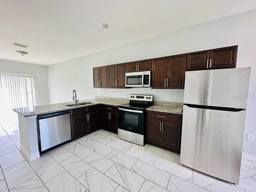 754 Mink Court Kissimmee FL 34759 S5139057 image2