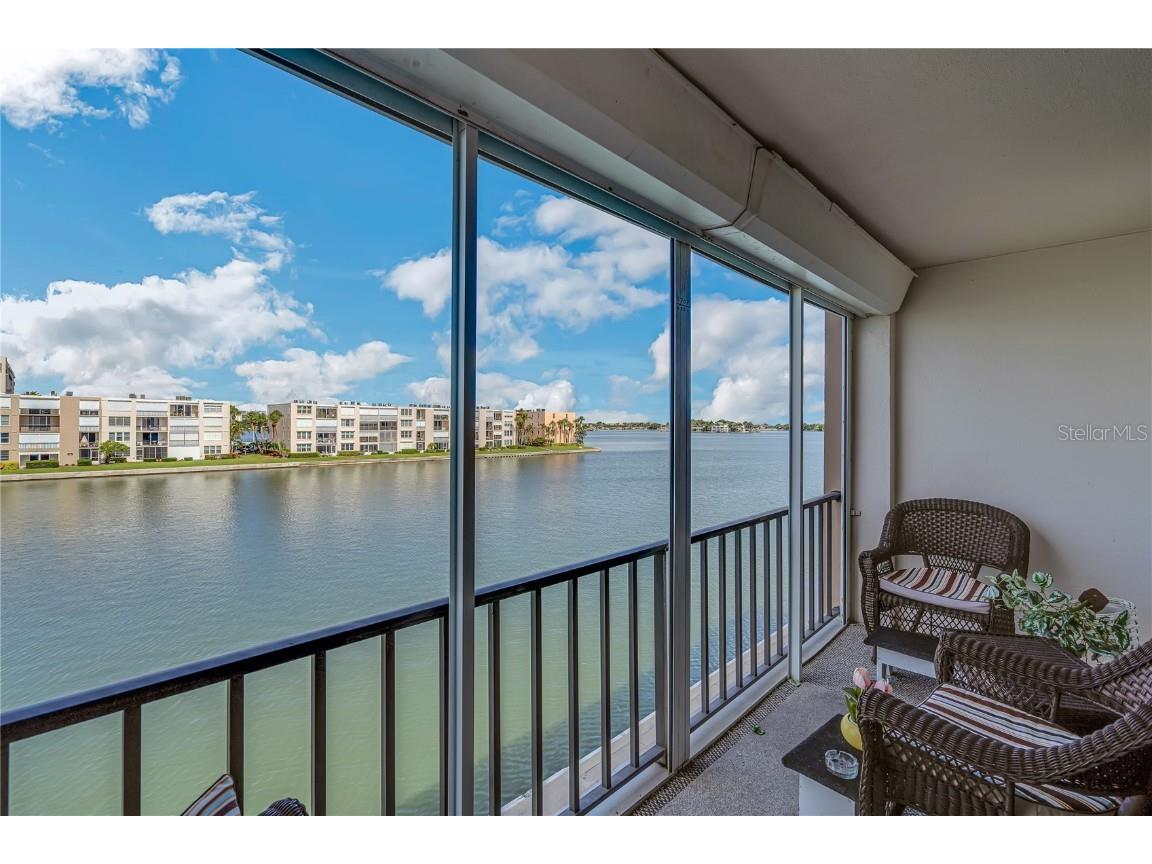 7540 Bay Island Drive S #355 South Pasadena FL 33707 - BOCA CIEGA BAY O6135307 image1