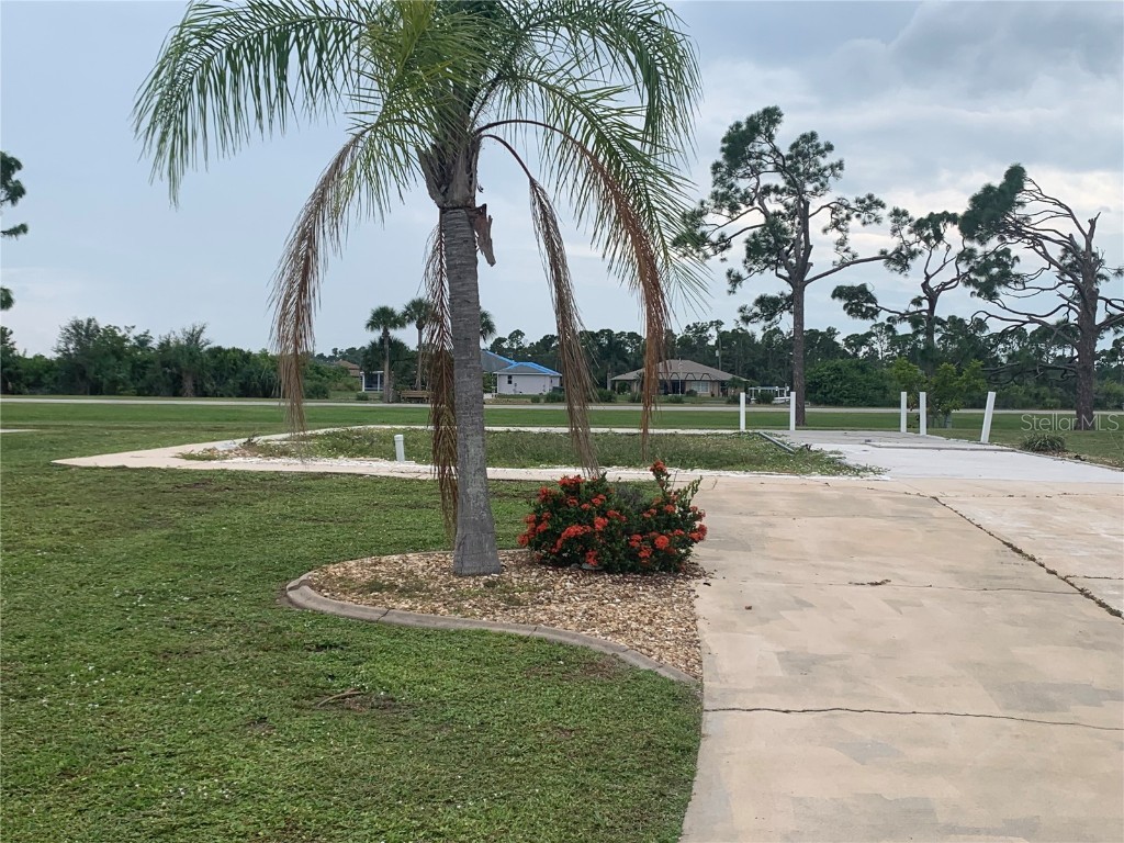7540 Danvers Circle Port Charlotte FL 33981 - BUTTERFORD WATERWAY C7482007 image1