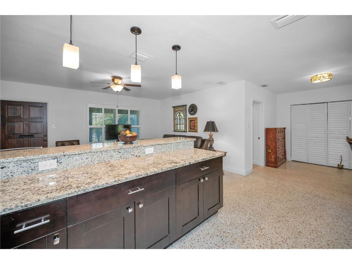 7542 19th Avenue N Saint Petersburg FL 33710 TB8438544 image10