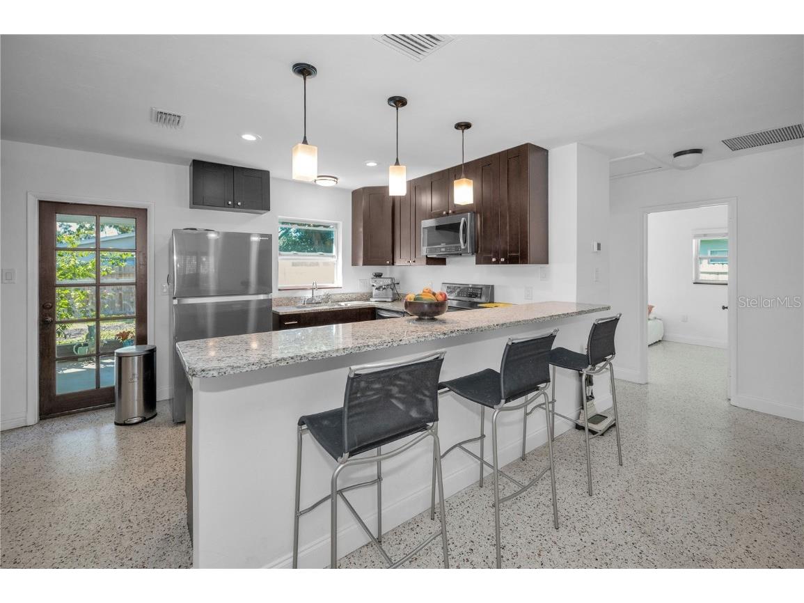 7542 19th Avenue N Saint Petersburg FL 33710 TB8438544 image7