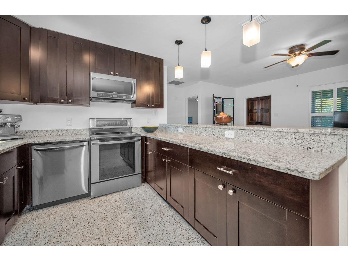 7542 19th Avenue N Saint Petersburg FL 33710 TB8438544 image8