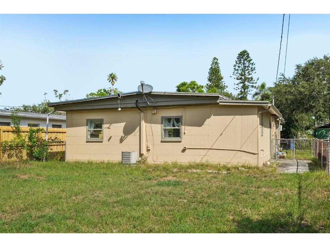 7544 37th Avenue N Saint Petersburg FL 33710 TB8431465 image26