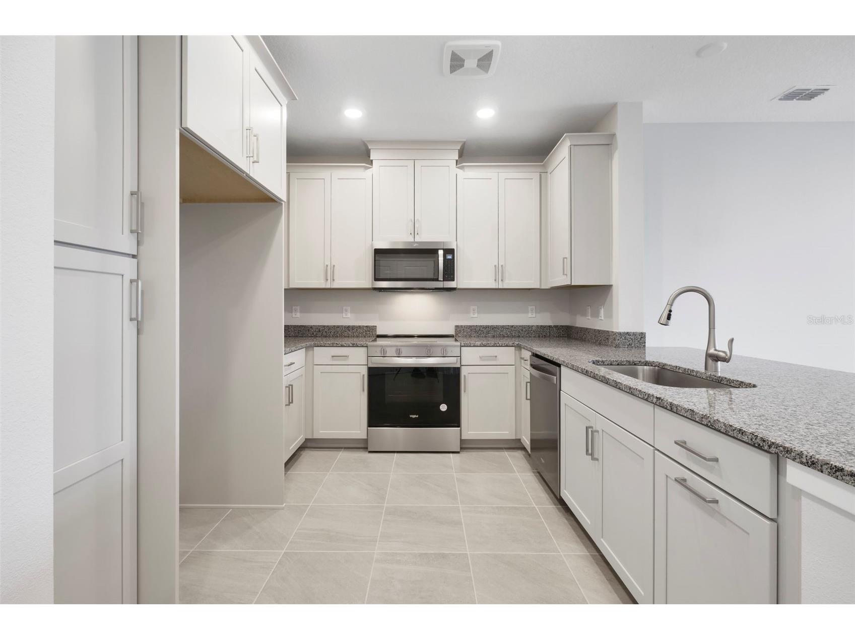 7545 Laureate Blvd #7208 Orlando FL 32827 O6339569 image9