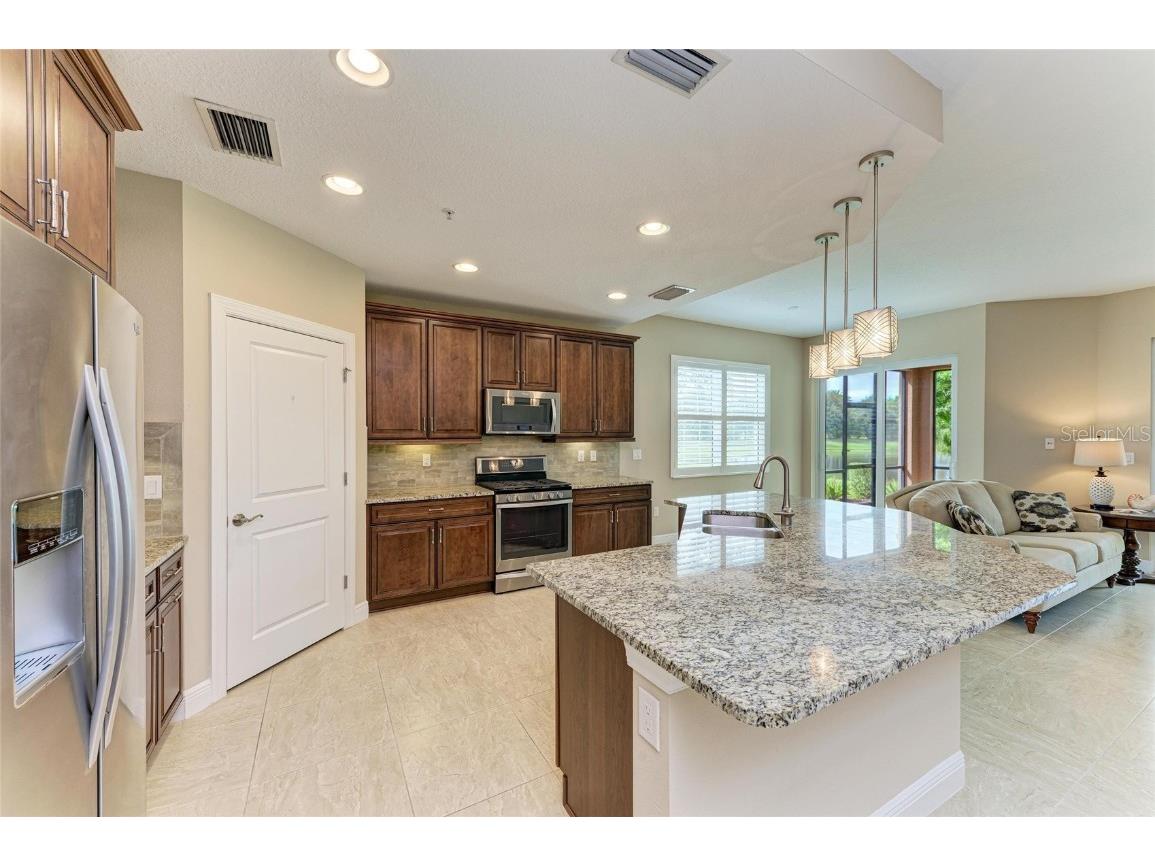 7546 Divot Loop Lakewood Ranch FL 34202 A4665267 image26