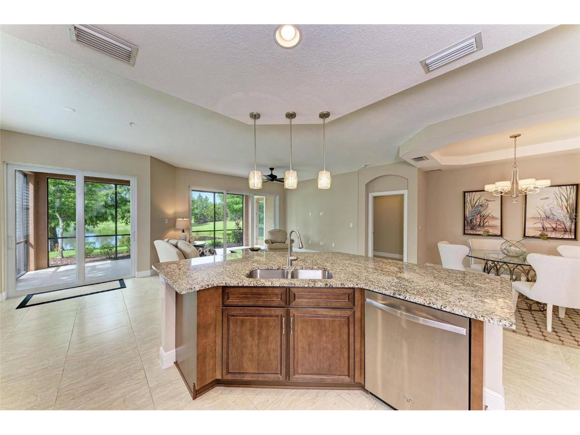 7546 Divot Loop Lakewood Ranch FL 34202 A4665267 image28