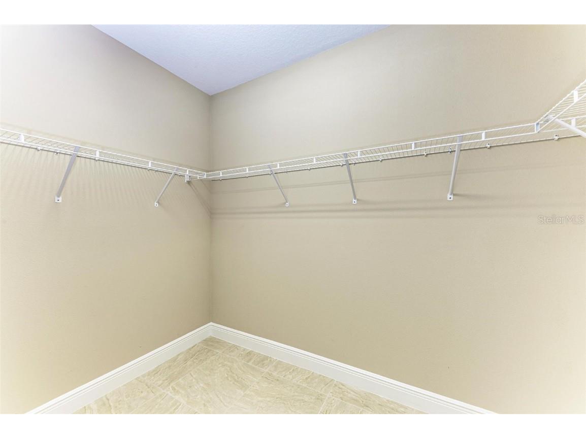 7546 Divot Loop Lakewood Ranch FL 34202 A4665267 image33