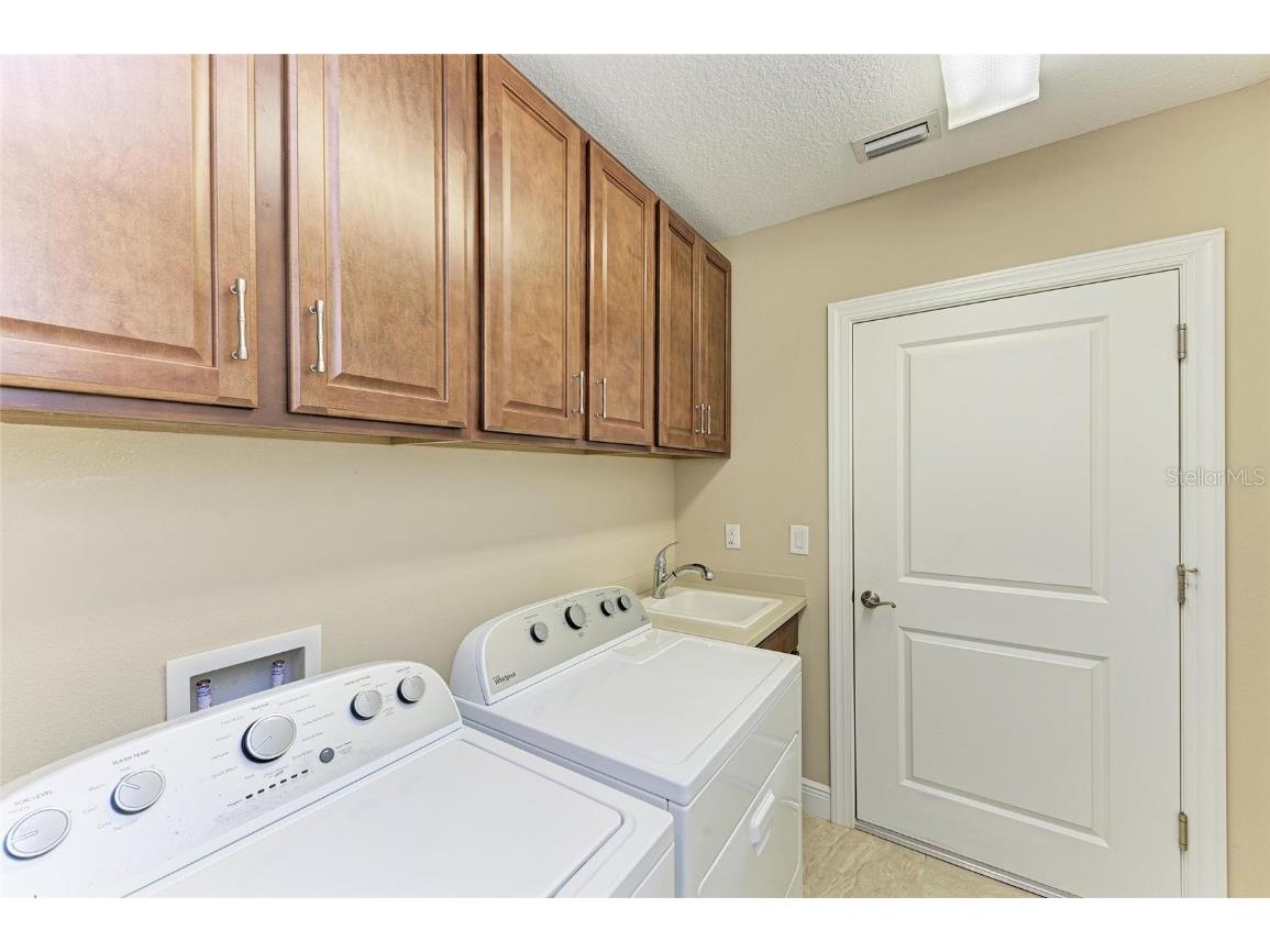 7546 Divot Loop Lakewood Ranch FL 34202 A4665267 image40