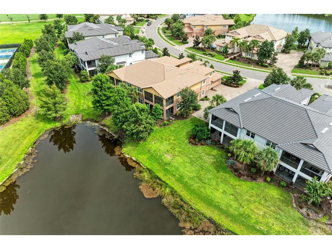 7546 Divot Loop Lakewood Ranch FL 34202 A4665267 image48