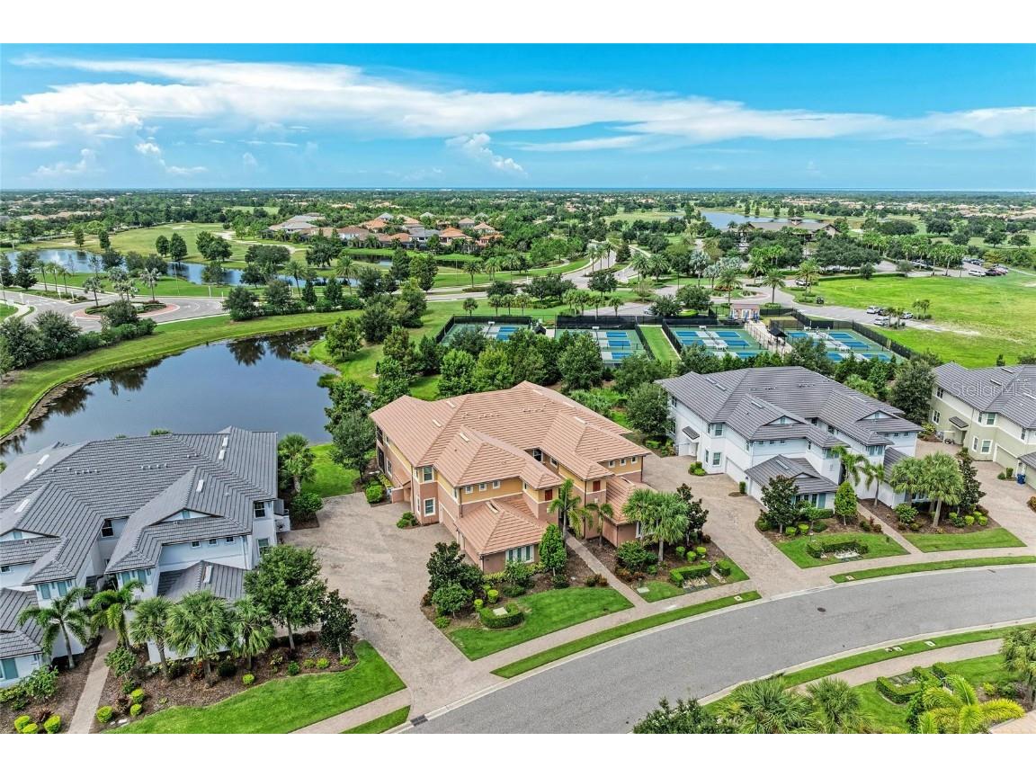 7546 Divot Loop Lakewood Ranch FL 34202 A4665267 image52