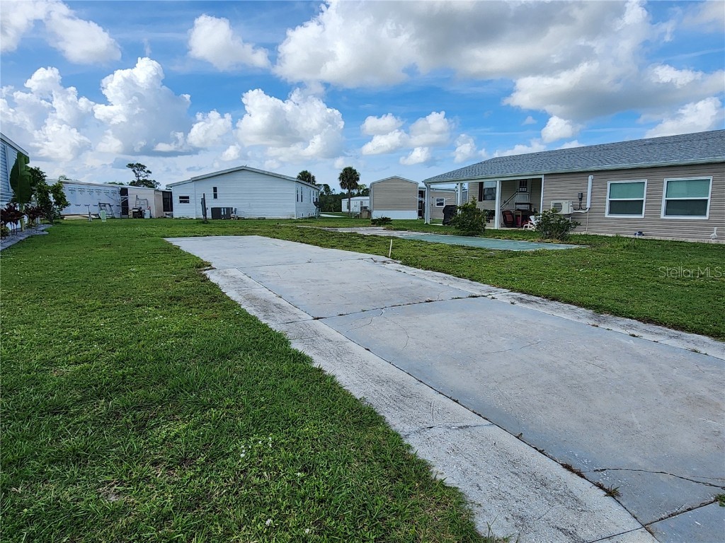 7547 Ratan Circle Port Charlotte FL 33981 - BUTTERFORD WATERWAY D6143042 image1