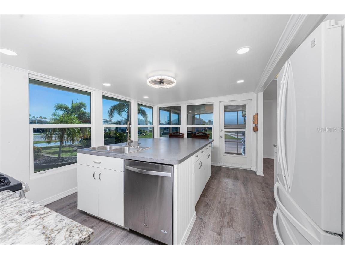 7548 Ratan Circle Port Charlotte FL 33981 - BUTTERFORD WATERWAY C7516439 image8