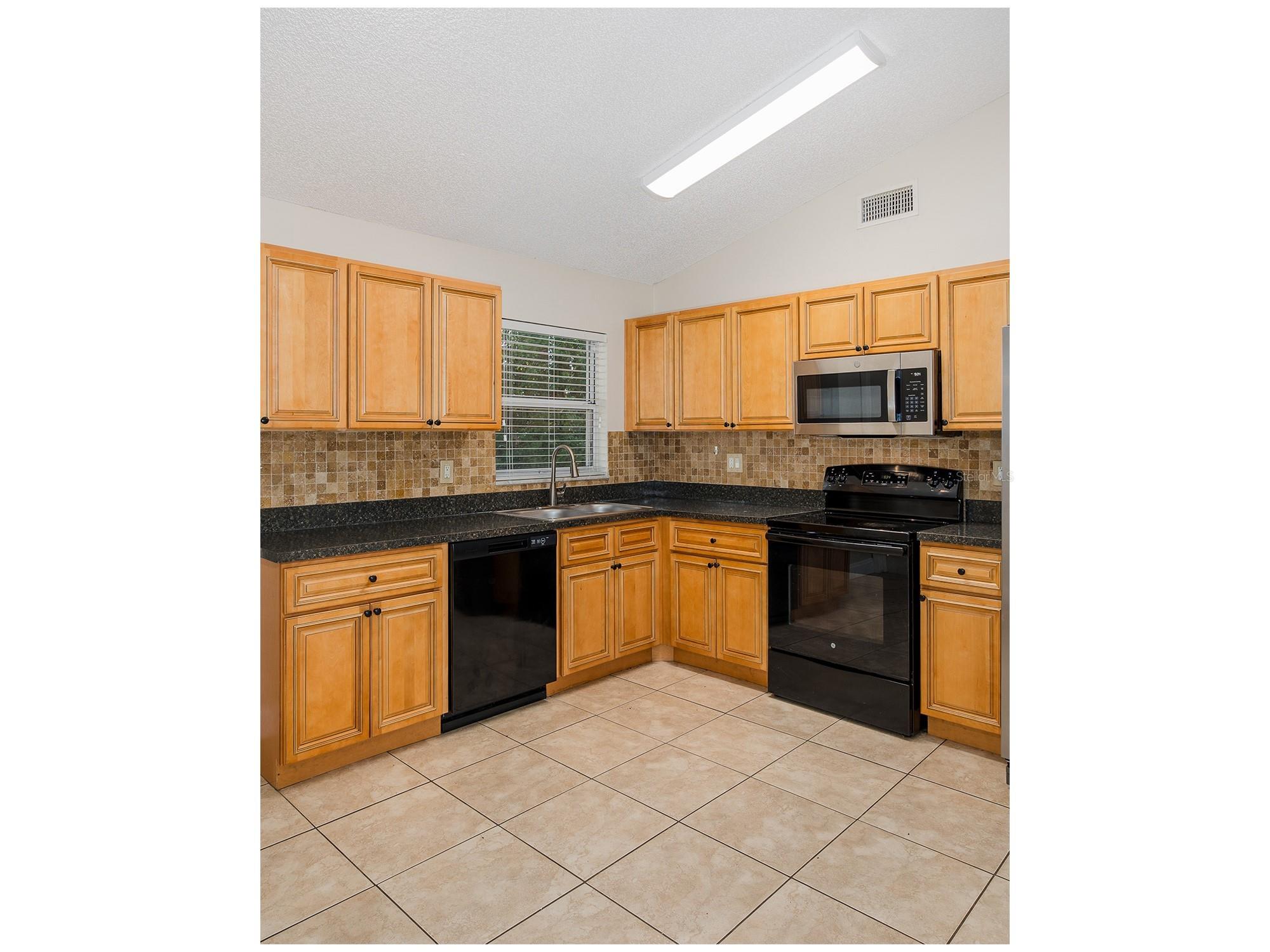 7549 Ivory Terrace New Port Richey FL 34655 W7885272 image33