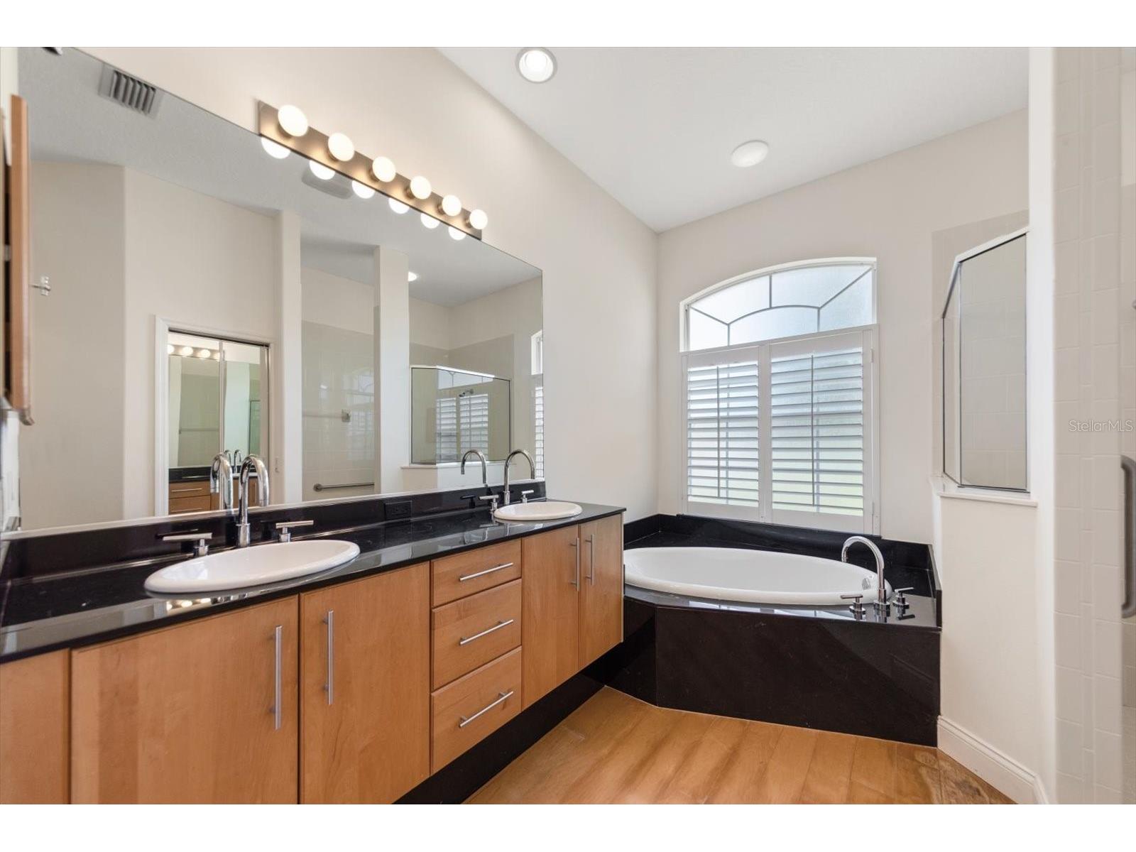 7549 Palmer Glen Circle Sarasota FL 34240 TB8506653 image19
