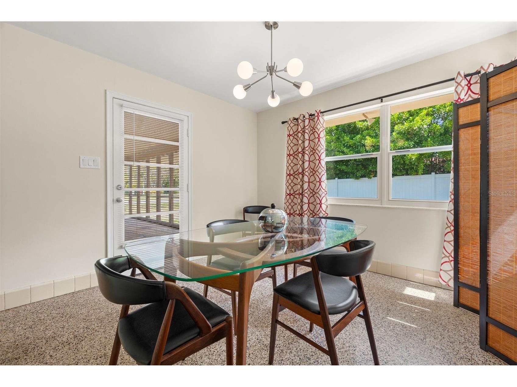 7549 Westmoreland Drive Sarasota FL 34243 A4684919 image14