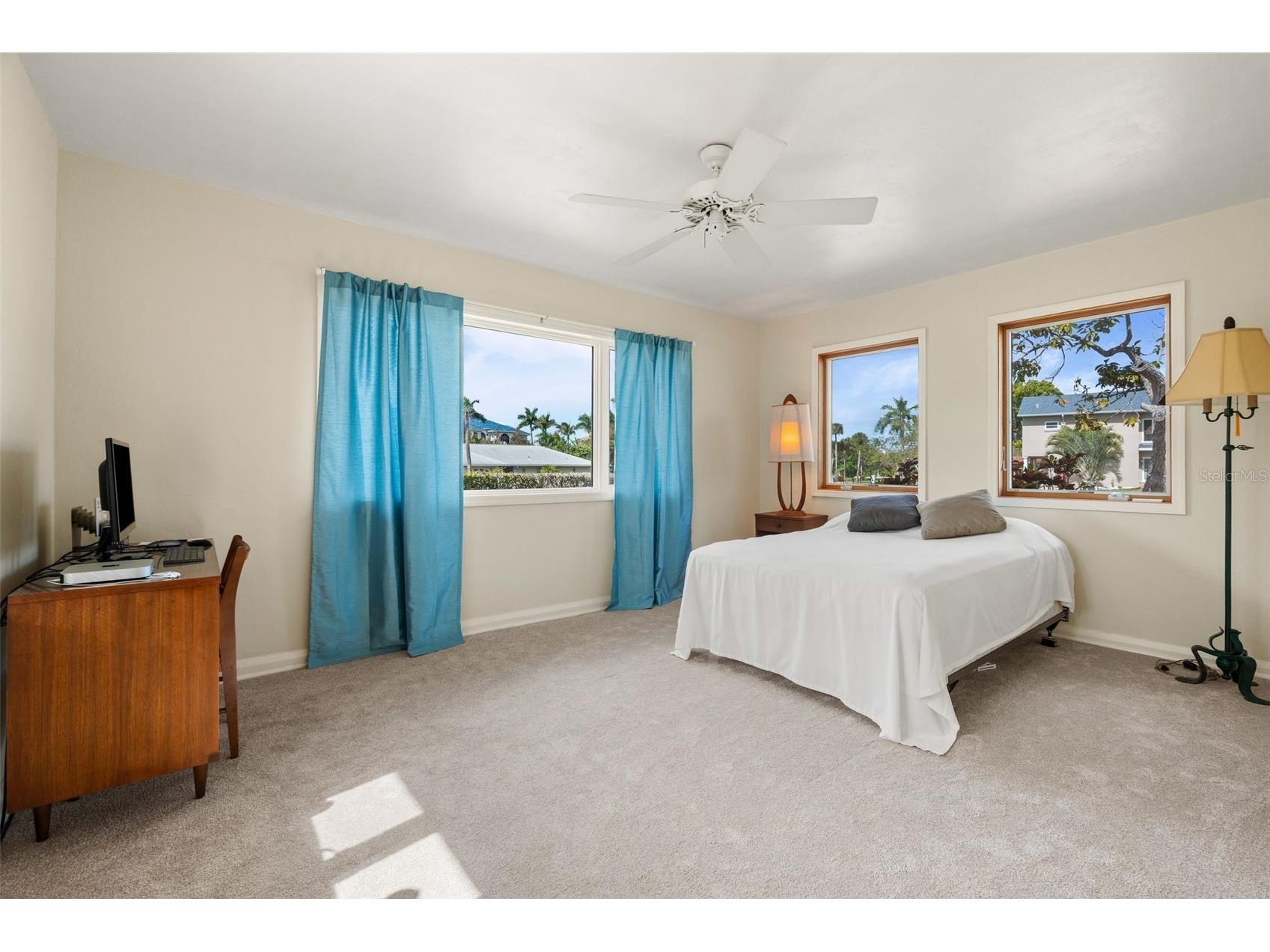 7549 Westmoreland Drive Sarasota FL 34243 A4684919 image18